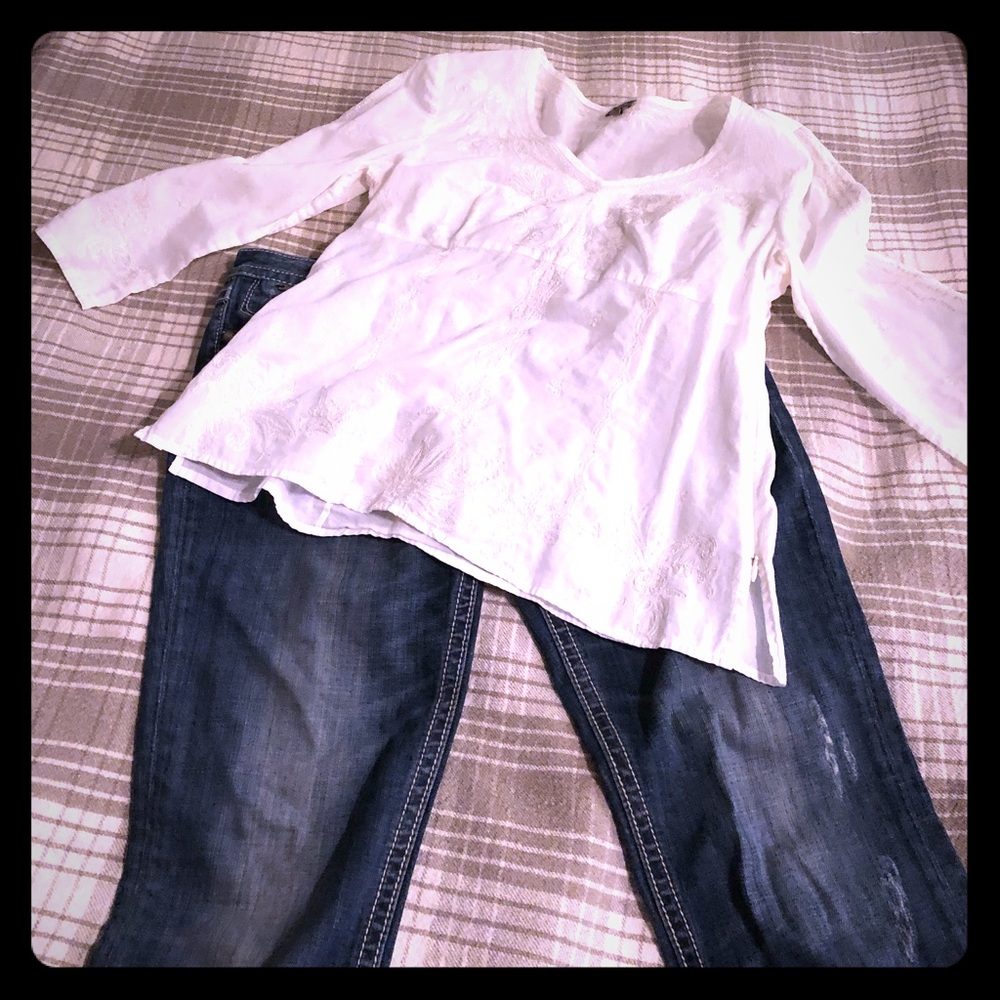 Delicate beaded Ann Taylor top